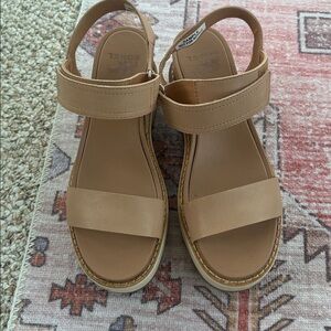 Sorel Tan Leather Sandals